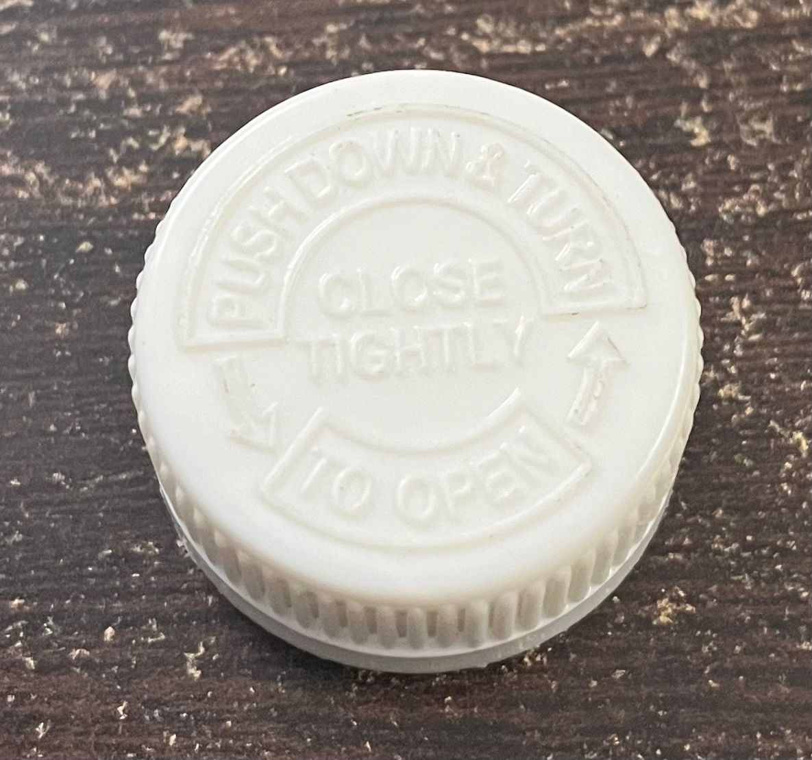 25mm Child Resistance Cap — view 1